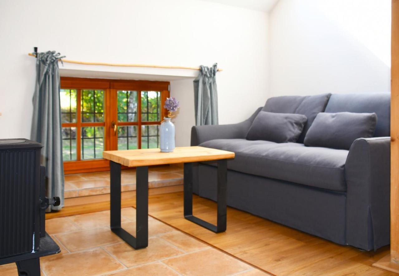 Apartmany Kamenka Micovice ภายนอก รูปภาพ